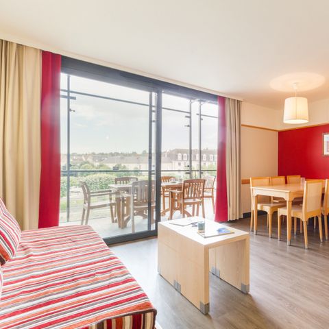 APARTMENT 6 people - - 1 bedroom + 1 sleeping alcove - Terrace or balcony