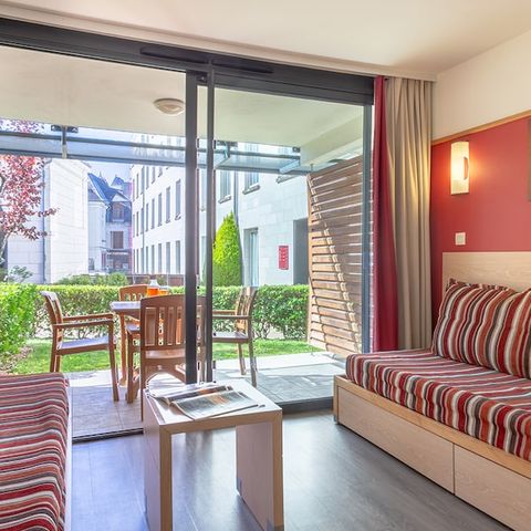 APARTMENT 4 people - - 1 sleeping alcove - Terrace