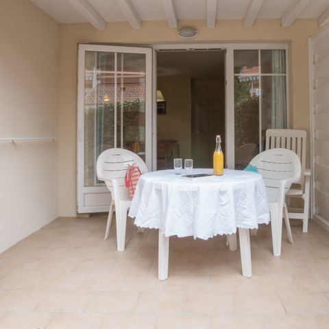 APARTMENT 4 people - - 1 bedroom - Terrace or balcony - South facing