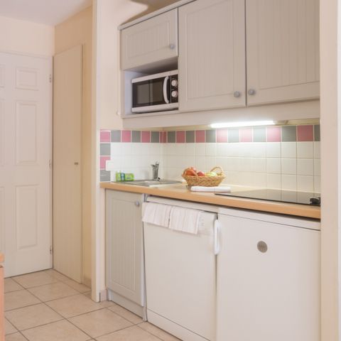 APARTMENT 4 people - - 1 bedroom - Terrace or balcony - South facing