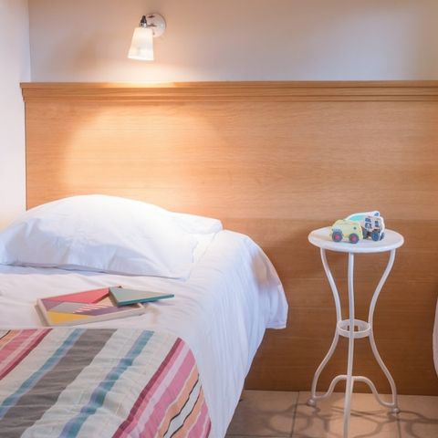 APARTMENT 4 people - - 1 bedroom - Terrace or balcony - South facing