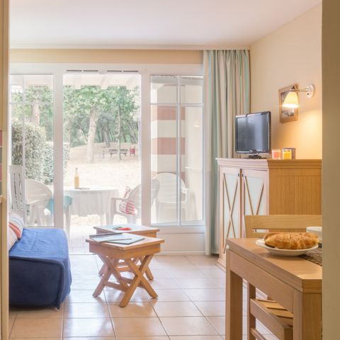 APARTMENT 4 people - - 1 bedroom - Terrace or balcony - South facing