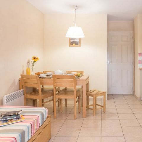 APARTMENT 5 people - - 1 bedroom - Terrace or balcony