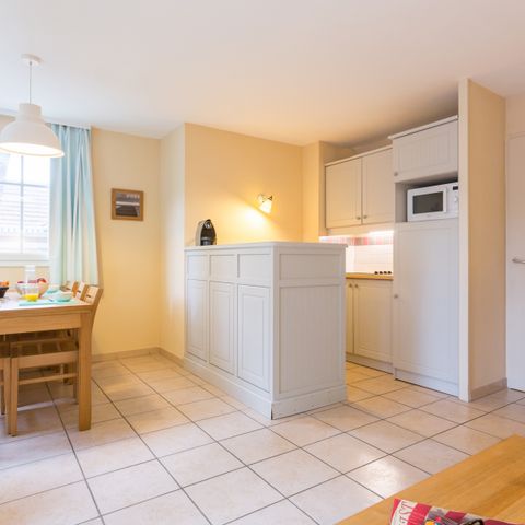 APARTMENT 6 people - - 1 bedroom + 1 sleeping alcove - Terrace or balcony - South facing