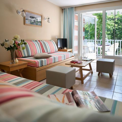 APARTMENT 7 people - - 1 bedroom + 1 sleeping alcove - Terrace or balcony