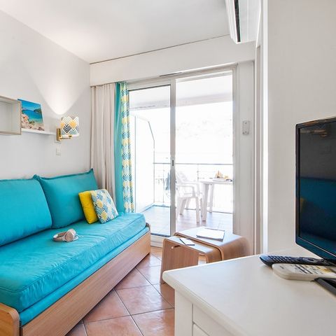 APARTMENT 4 people - - 1 bedroom - Balcony