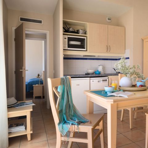 APARTMENT 4 people - - 1 bedroom - Balcony