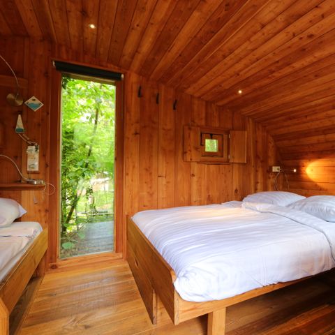 UNUSUAL ACCOMMODATION 4 people - Hiker's hut Boet