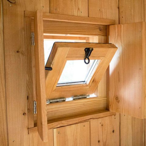 UNUSUAL ACCOMMODATION 4 people - Hiker's hut Boet