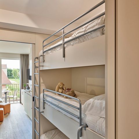 APARTMENT 5 people - Spacious family suite | 2 adults - 3 children