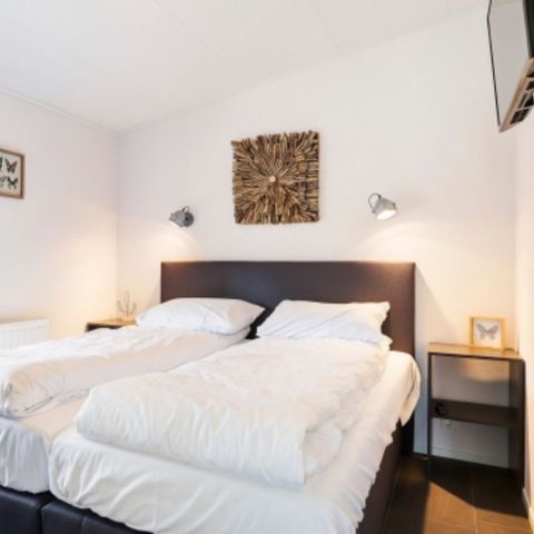 BUNGALOW 6 people - 4-6C (max. 4 adults)