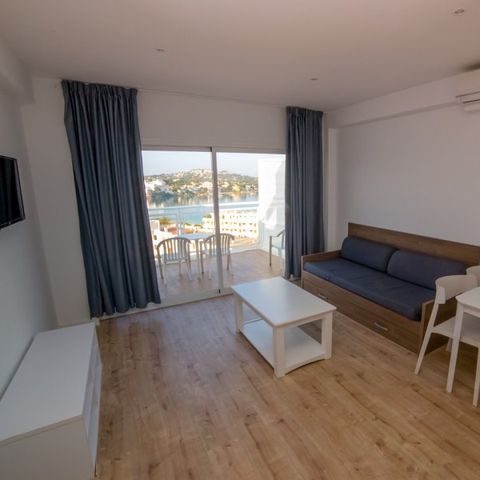 APARTMENT 3 people - Standard Sea View (max. 2 adults)