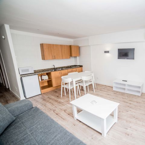 APARTMENT 4 people - (max. 3 adults)