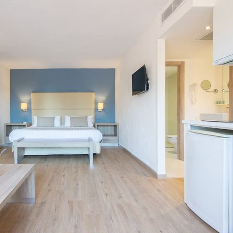 BEDROOM 2 people - Double room - Breakfast included