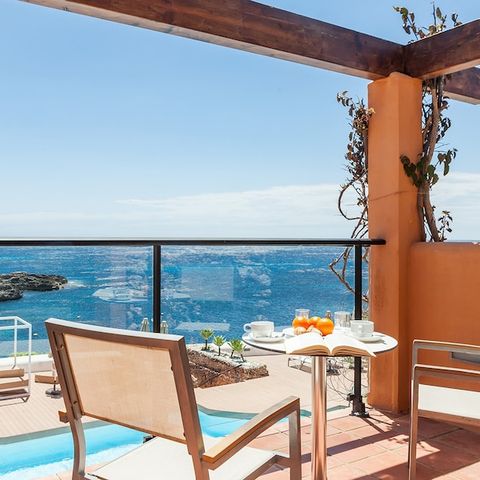 BEDROOM 2 people - Double Room - Terrace or Balcony - Sea View - Breakfast included
