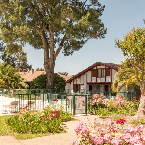 Pierre & Vacances Résidence La Villa Maldagora - Camping Pyrénées-Atlantiques - Image N°3
