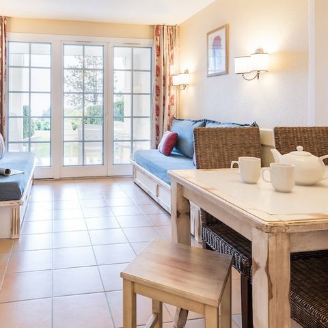 APARTMENT 5 people - - 1 sleeping alcove - Terrace or Balcony
