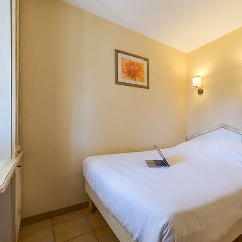 APARTMENT 5 people - - 1 bedroom - Terrace or Balcony