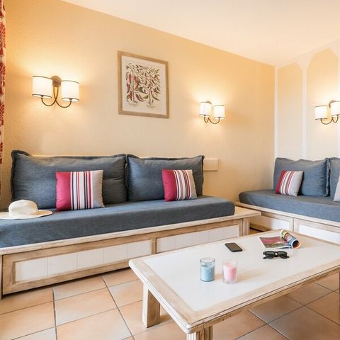 APARTMENT 7 people - - 1 bedroom + 1 sleeping alcove - Terrace or balcony
