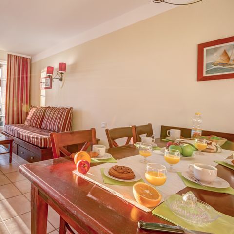 APARTMENT 5 people - 1 bedroom - Terrace or Balcony - Renovated