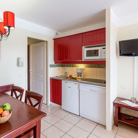 APARTMENT 5 people - - 1 bedroom - Terrace or Balcony