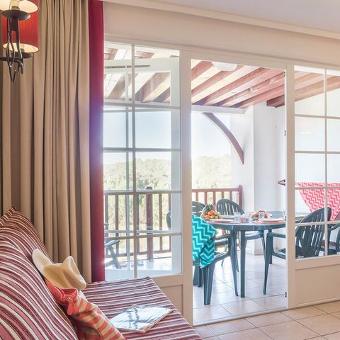 APARTMENT 6 people - Flat sleeps 6 - 1 bedroom + 1 sleeping area - Terrace or balcony