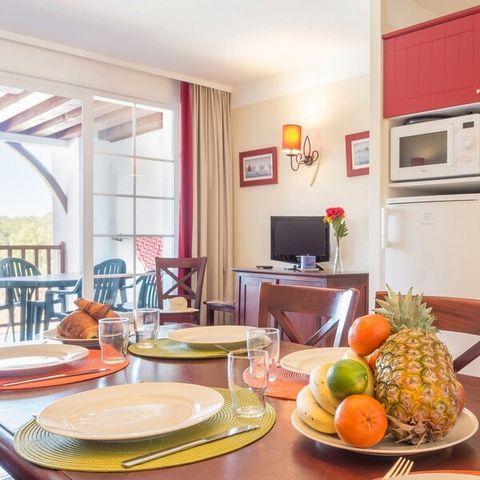 APARTMENT 6 people - Flat sleeps 6 - 1 bedroom + 1 sleeping area - Terrace or balcony