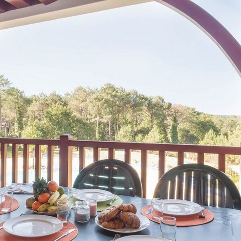 APARTMENT 6 people - Flat sleeps 6 - 1 bedroom + 1 sleeping area - Terrace or balcony