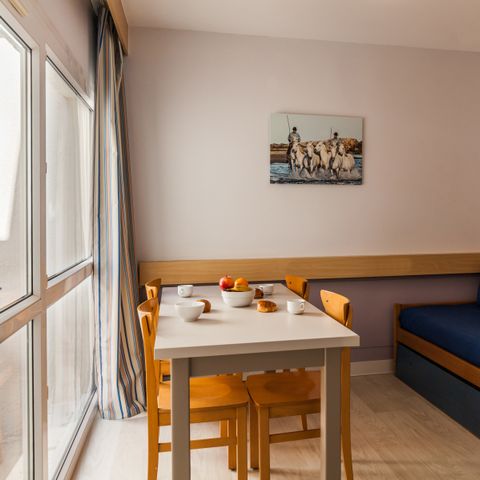 APARTMENT 6 people - - 2 bedrooms - Terrace - Ground floor