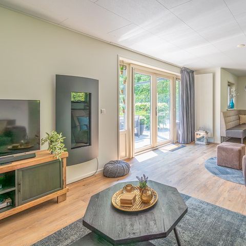 House 8 persons - White Pearl