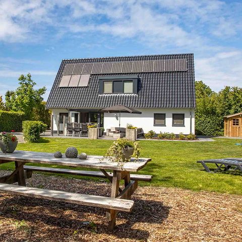 House 8 persons - White Pearl
