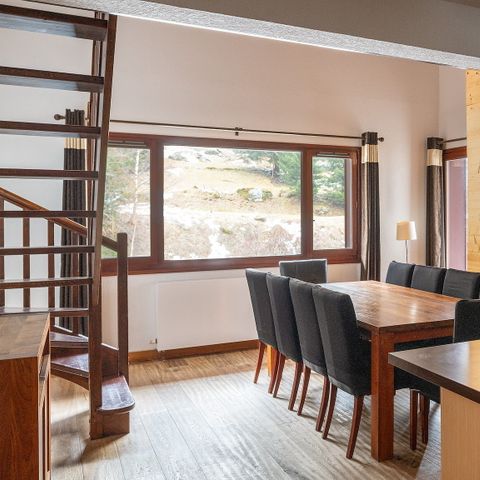 APARTMENT 10 people - de Mesure