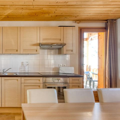 APARTMENT 8 people - Marvel