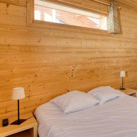 APARTMENT 8 people - Marvel