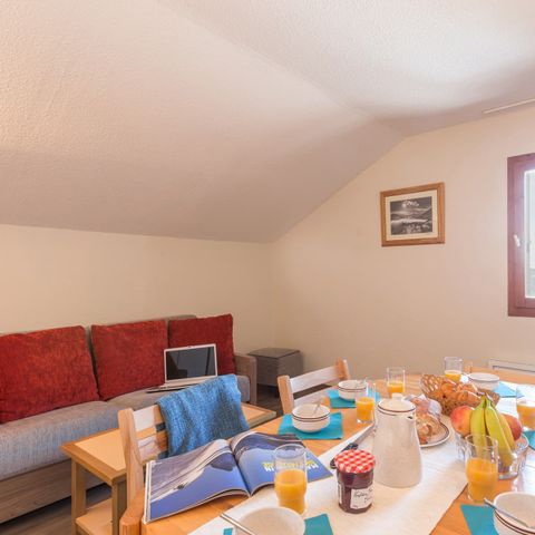 APARTMENT 6 people - (max 4 adults) Standard