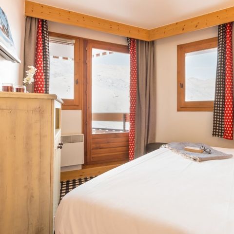 APARTMENT 6 people - (max 4 adults) Standard
