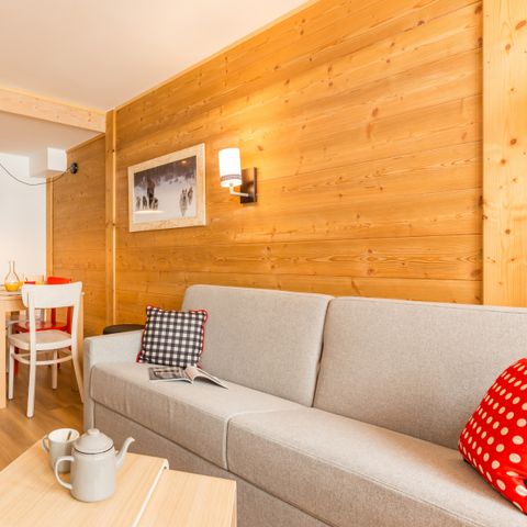 APARTMENT 9 people - (max 7 adults) Standard
