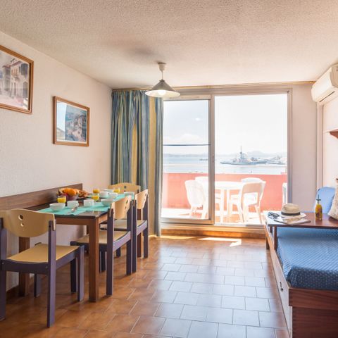 APARTMENT 5 people - (max 3 adults) Studio Standard-Eco M1U15BS
