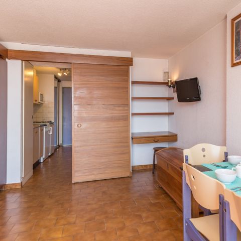 APARTMENT 5 people - (max 3 adults) Studio Standard-Eco M1U15BS