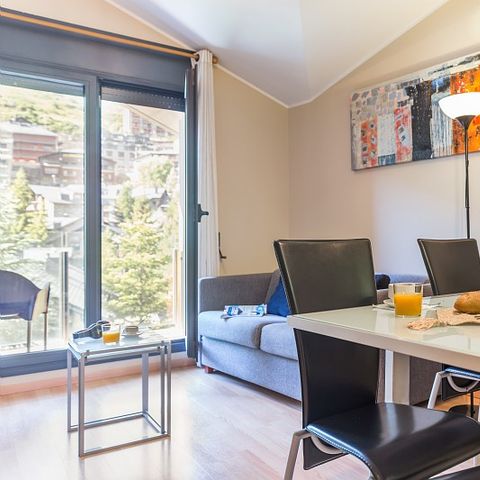 APARTMENT 6 people - (max 4 adults) Standard