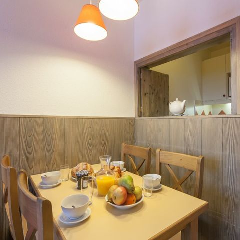 APARTMENT 5 people - (max 4 adults) Standard