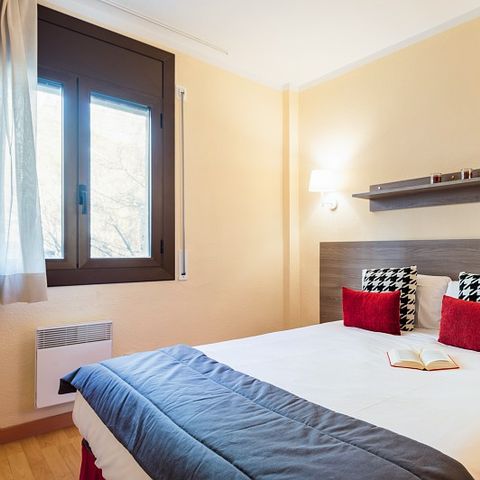 APARTMENT 5 people - (max 4 adults) Standard