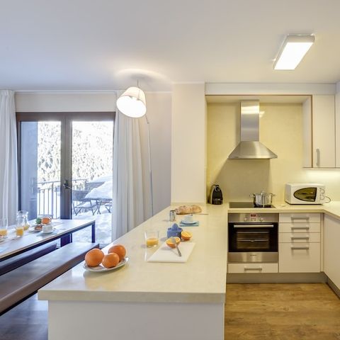 APARTMENT 6 people - (max 4 adults) Standard