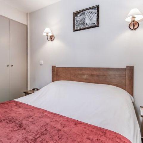 Apartment 5 persons - Flat 5 people - 1 bedroom - around 31 m² (VAL25)