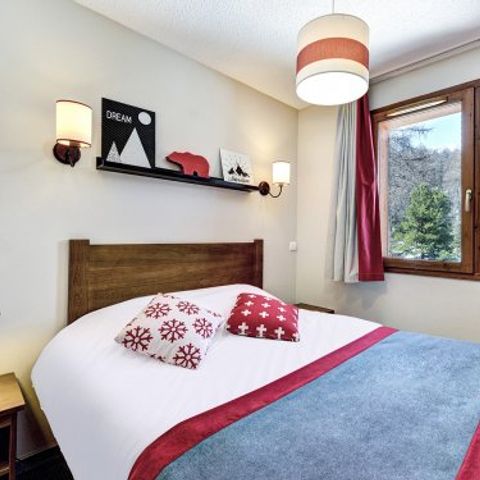 Apartment 5 persons - Flat 5 people - 1 bedroom - Mountain view - around 31 m² (VAL25S)