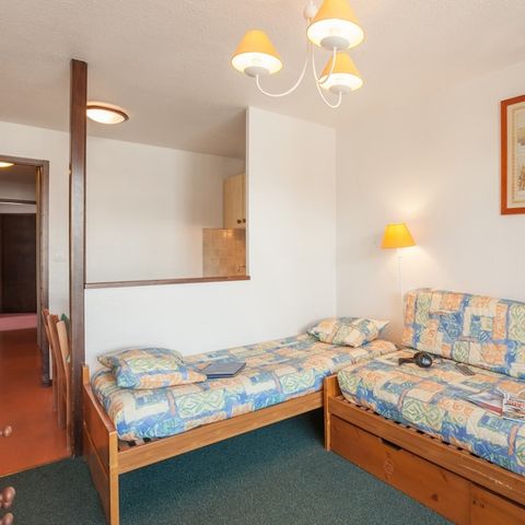 APARTMENT 4 people - (max 2 adults) Studio Standard-Eco Y2Y14S
