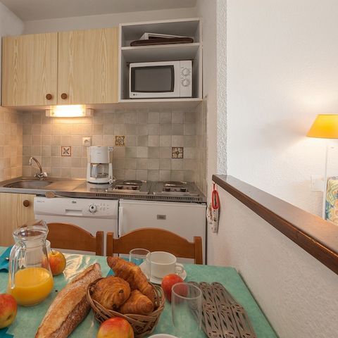 APARTMENT 4 people - (max 2 adults) Studio Standard-Eco Y2Y14S