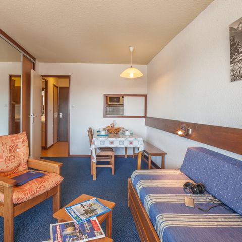APARTMENT 5 people - (max 3 adults) Standard-Eco Y2Y25D