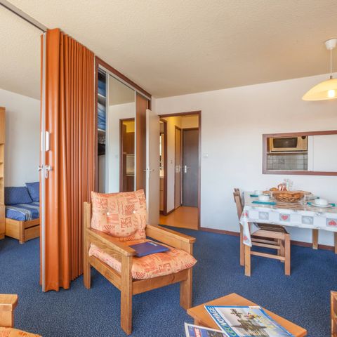 APARTMENT 5 people - (max 3 adults) Standard-Eco Y2Y25S