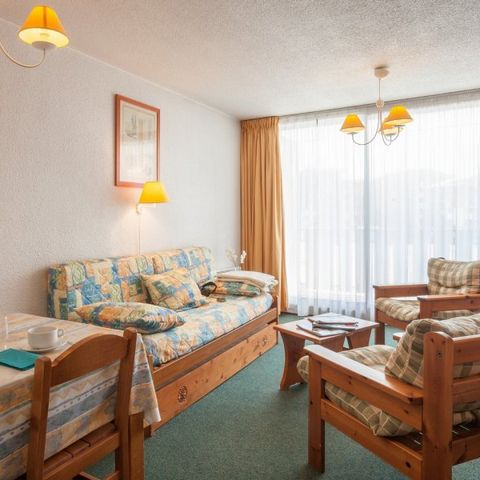 APARTMENT 6 people - (max 2 adults) Standard-Eco Y2Y26S
